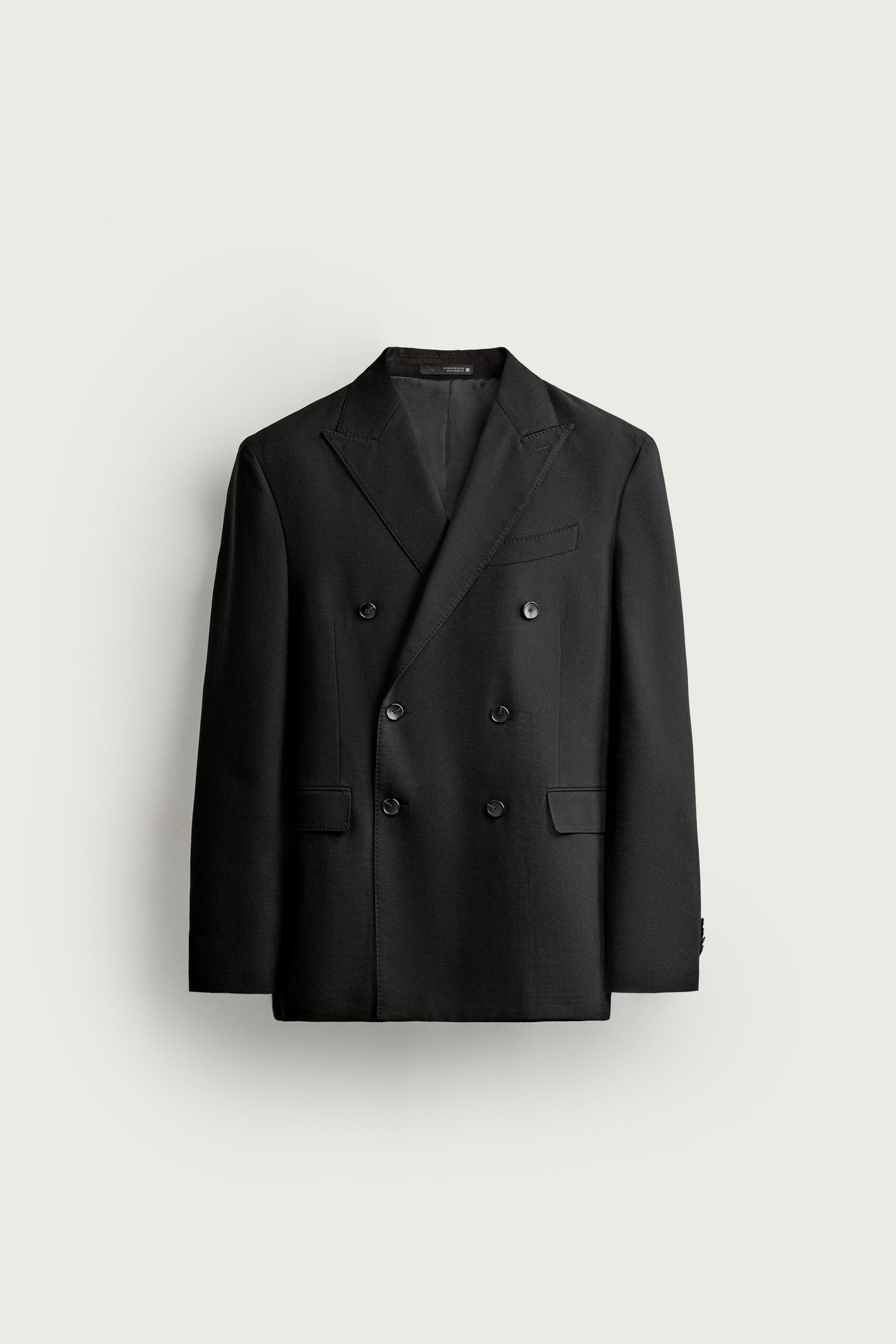 DOUBLE-BREASTED SUIT BLAZER