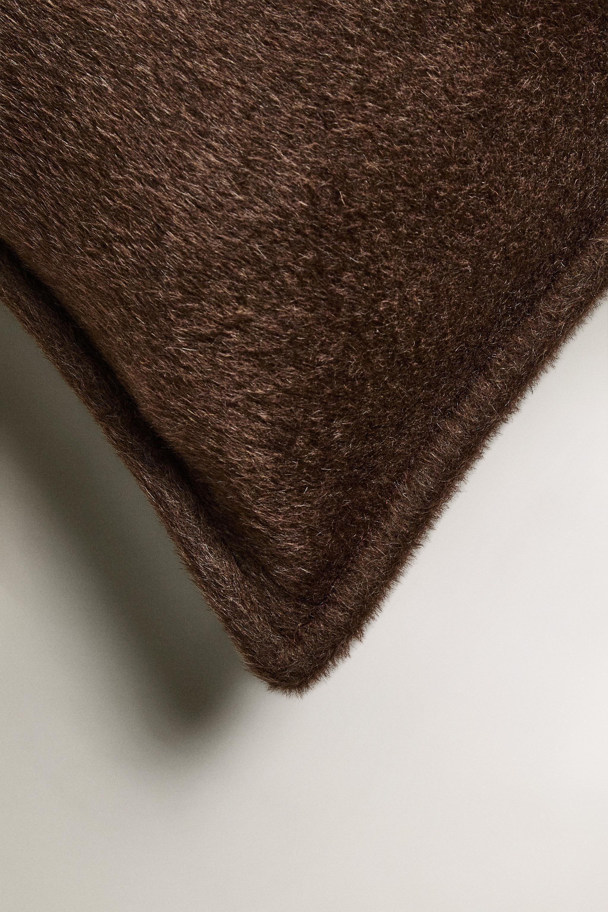 HOUSSE DE COUSSIN FOURRURE