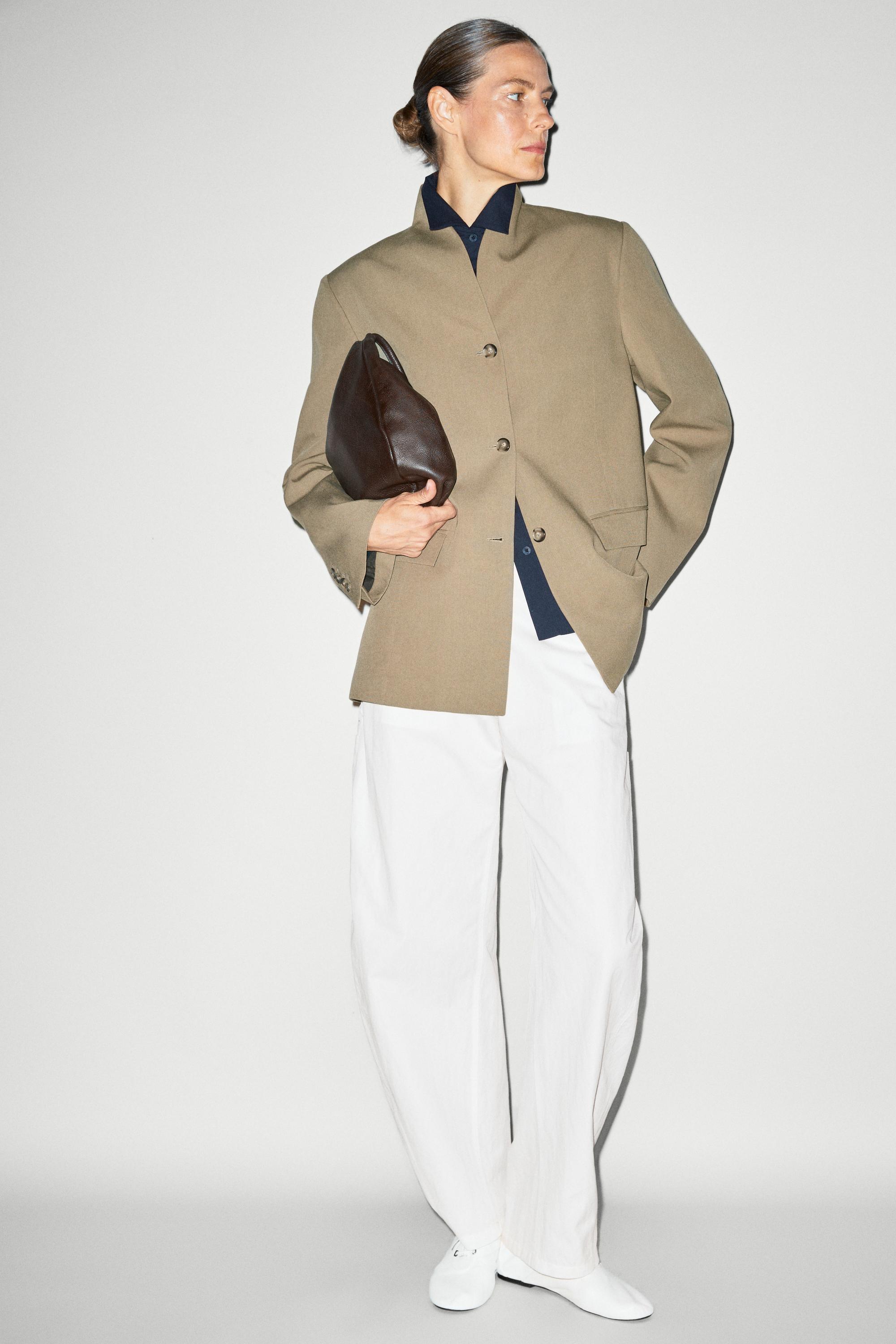 Stand collar blazer — Black gold