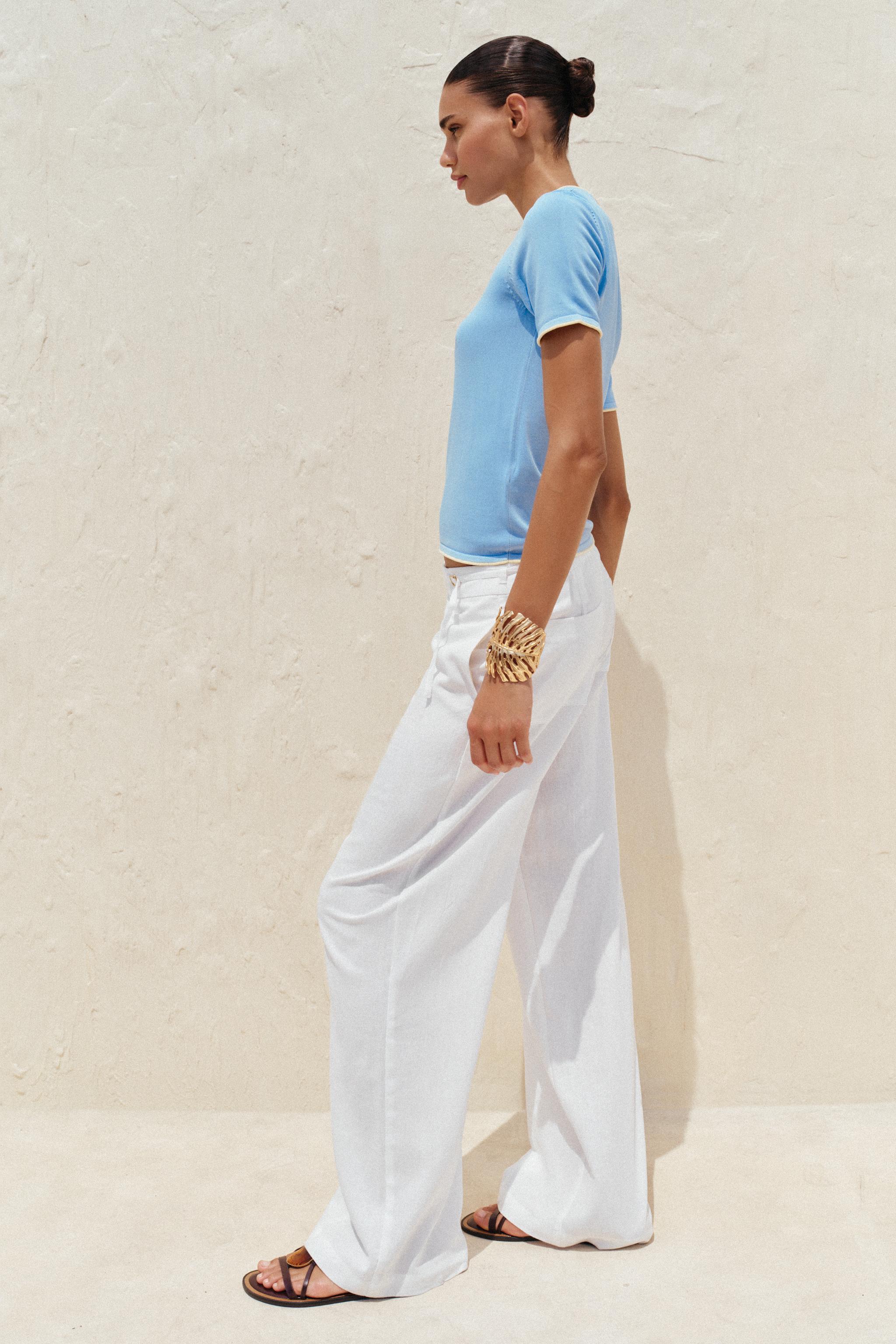 TRIM KNIT TOP