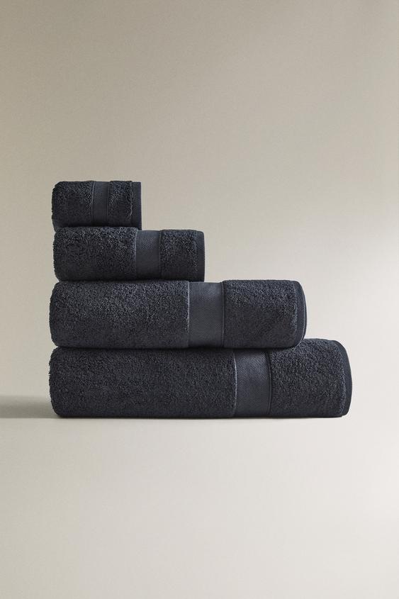 PREMIUM COTTON BATH TOWEL (600 GXM²) - Black by Zara - Image 0