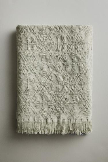 COUVERTURE JACQUARD LOSANGES - Vert clair de Zara - Image 4