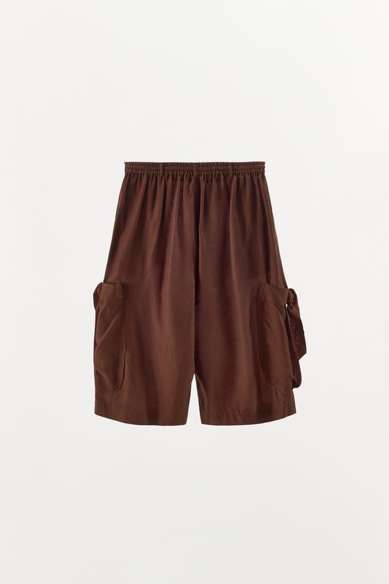 SHORT EN MÉLANGE DE VISCOSE AVEC POCHES - Marron foncé de Zara - Image 6