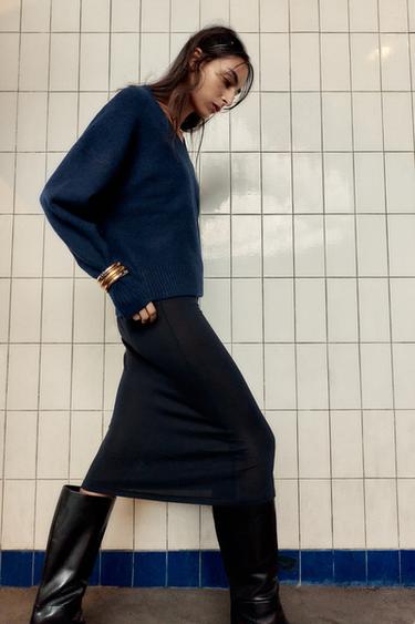 PULL DOUX EN MAILLE COL EN V - Bleu marine de Zara - Image 5