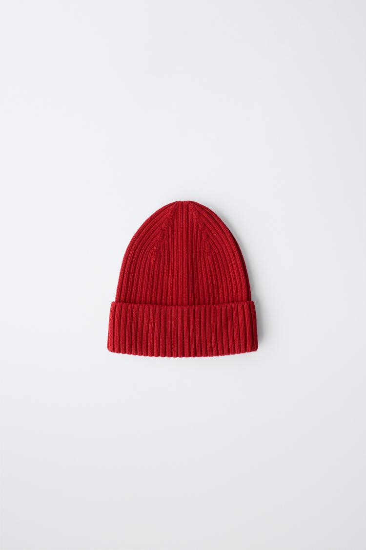 KNIT HAT — Dark red