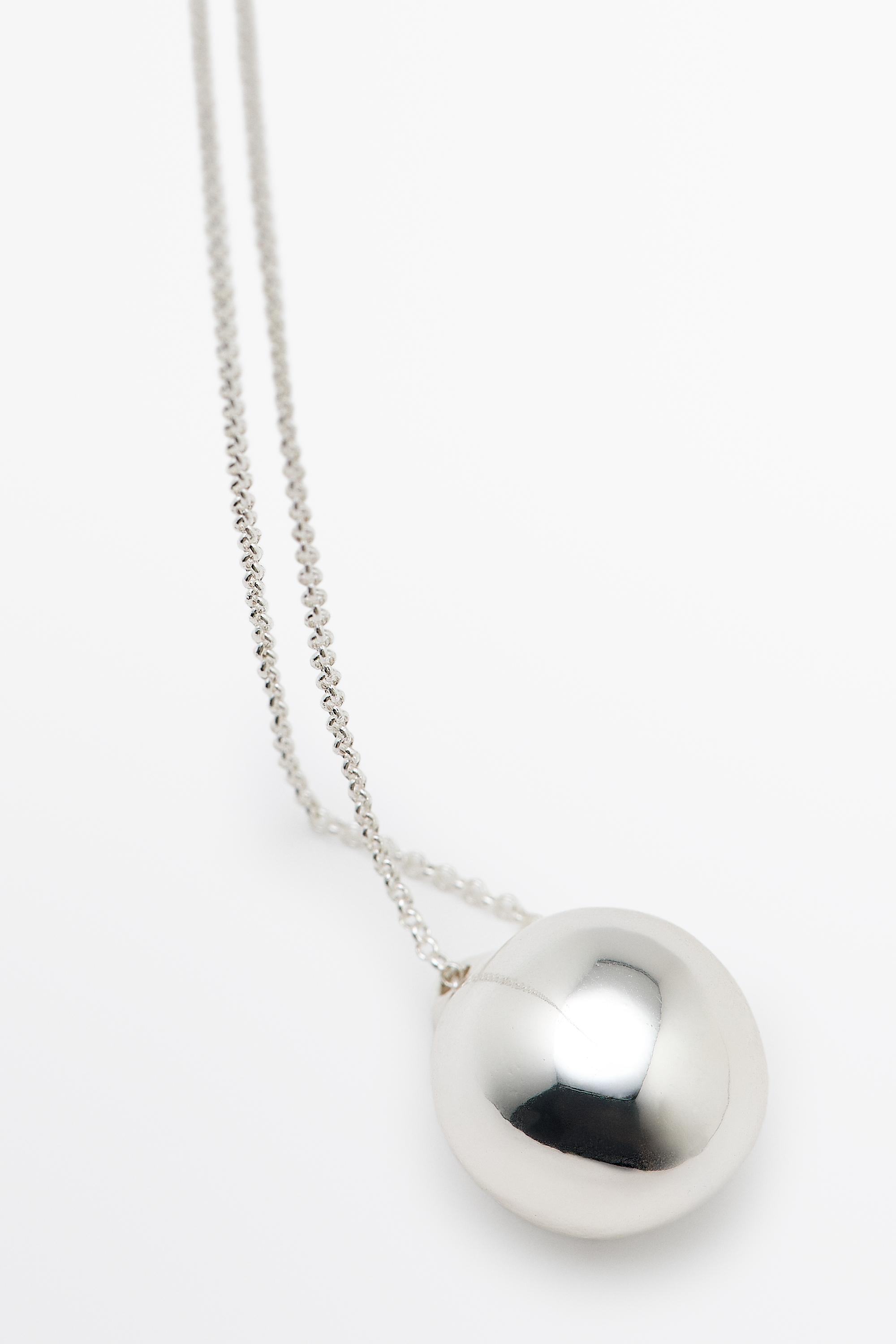 Teardrop necklace