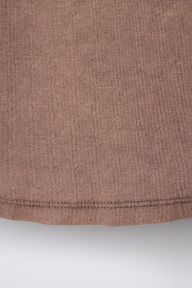 T-SHIRT EFFET DÉLAVÉ CLOUS - Marron de Zara - Image 3