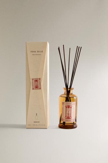 (230 ML) CÈDRE ÉPICÉ GEURSTOKJES - DONKERBEIGE van Zara - Afbeelding 0