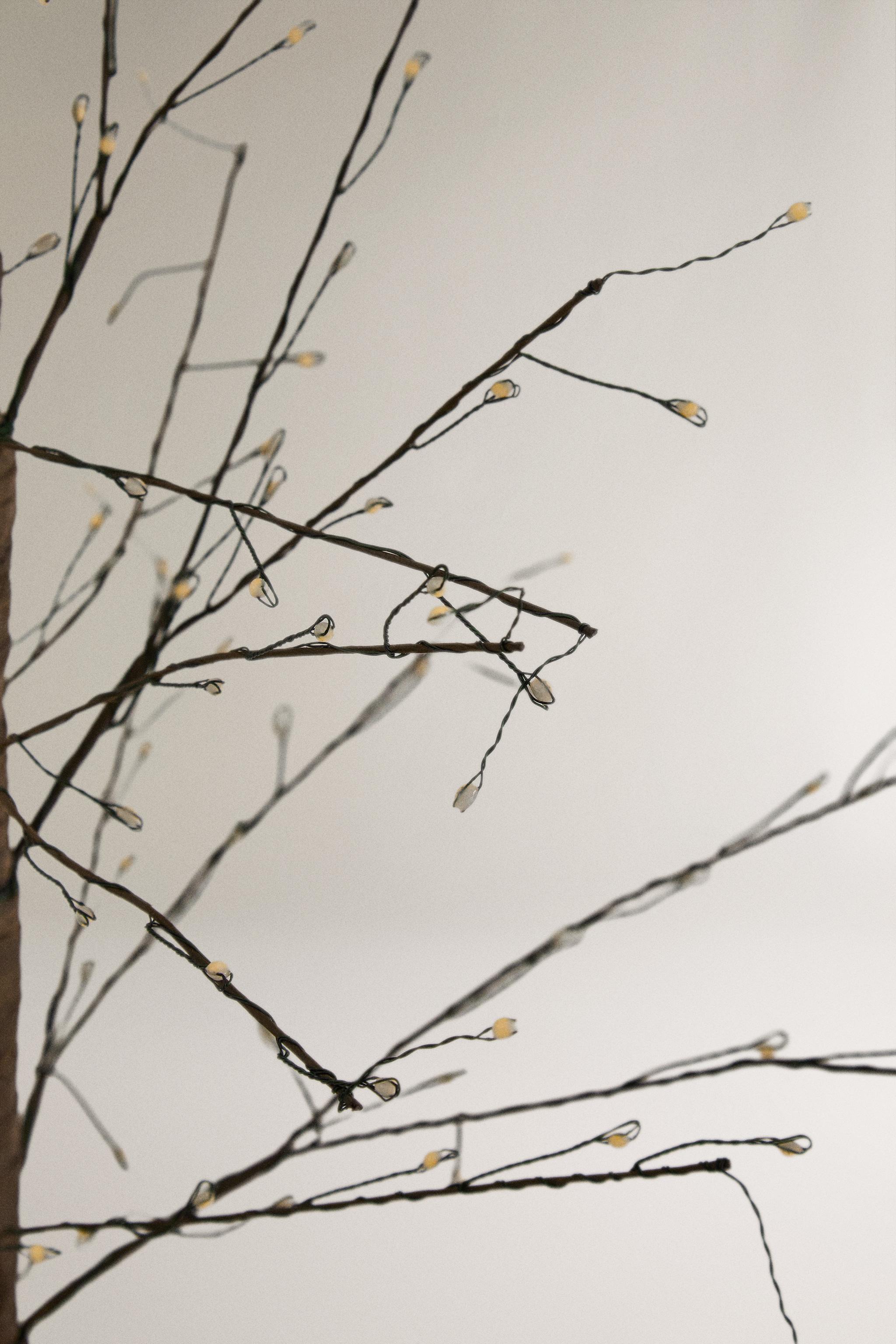 LED LIGHT CHRISTMAS TREE (43.3")