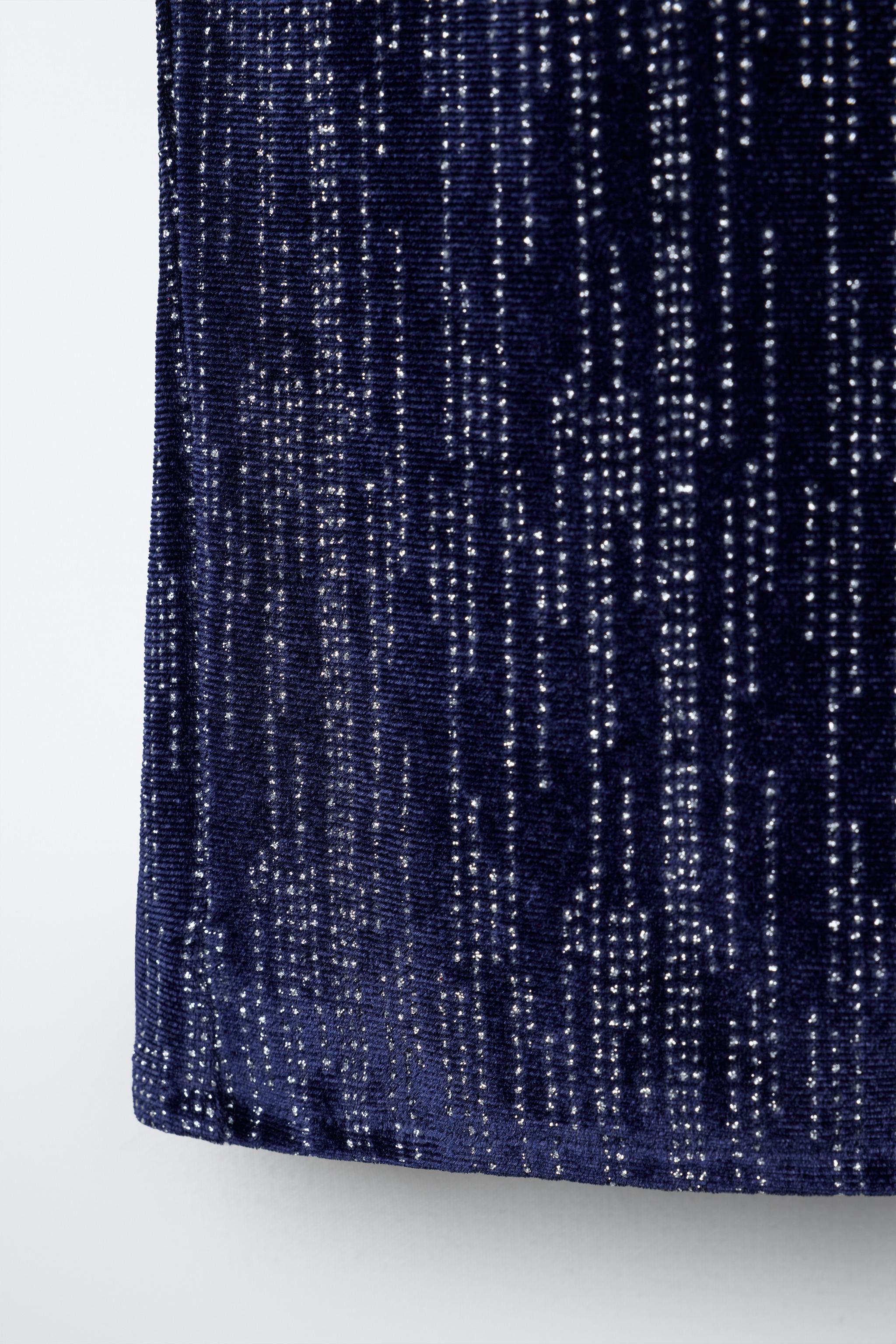 SHINY VELVET HALTER TOP