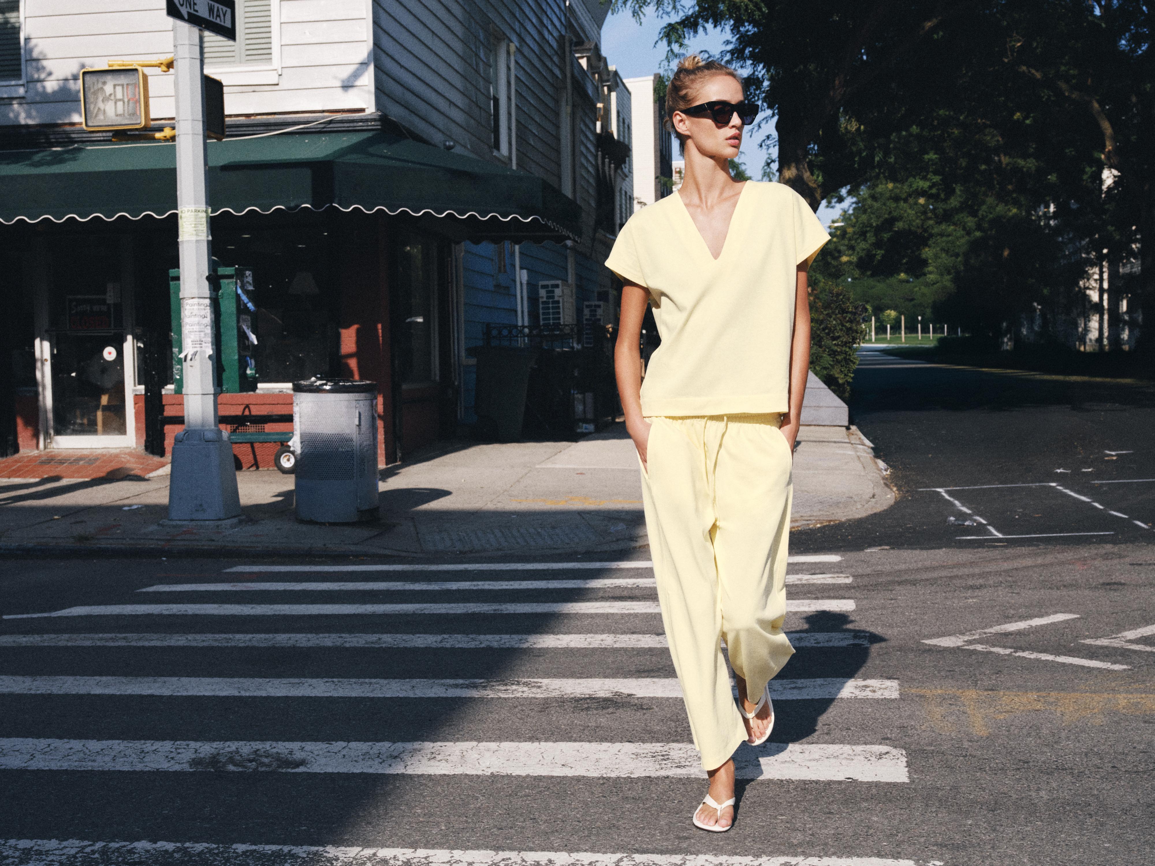 STRAIGHT LEG PANTS — Yellow
