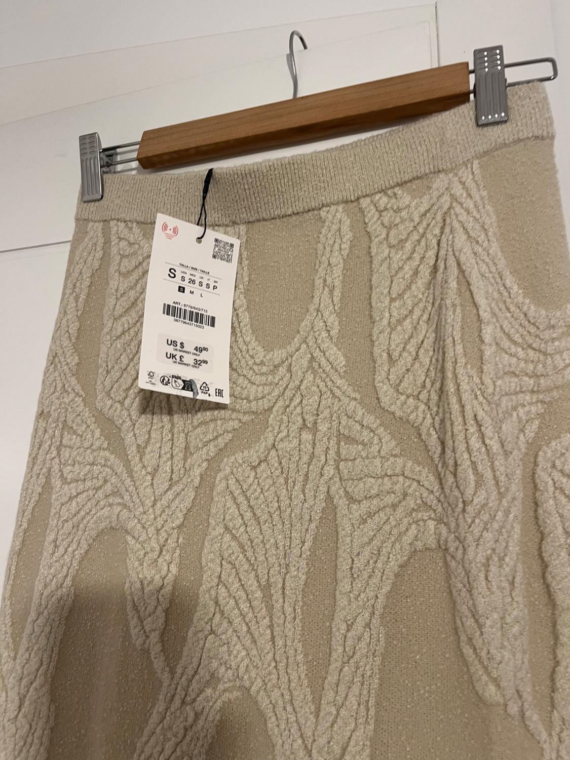 JACQUARD MIDI SKIRT - Image 3