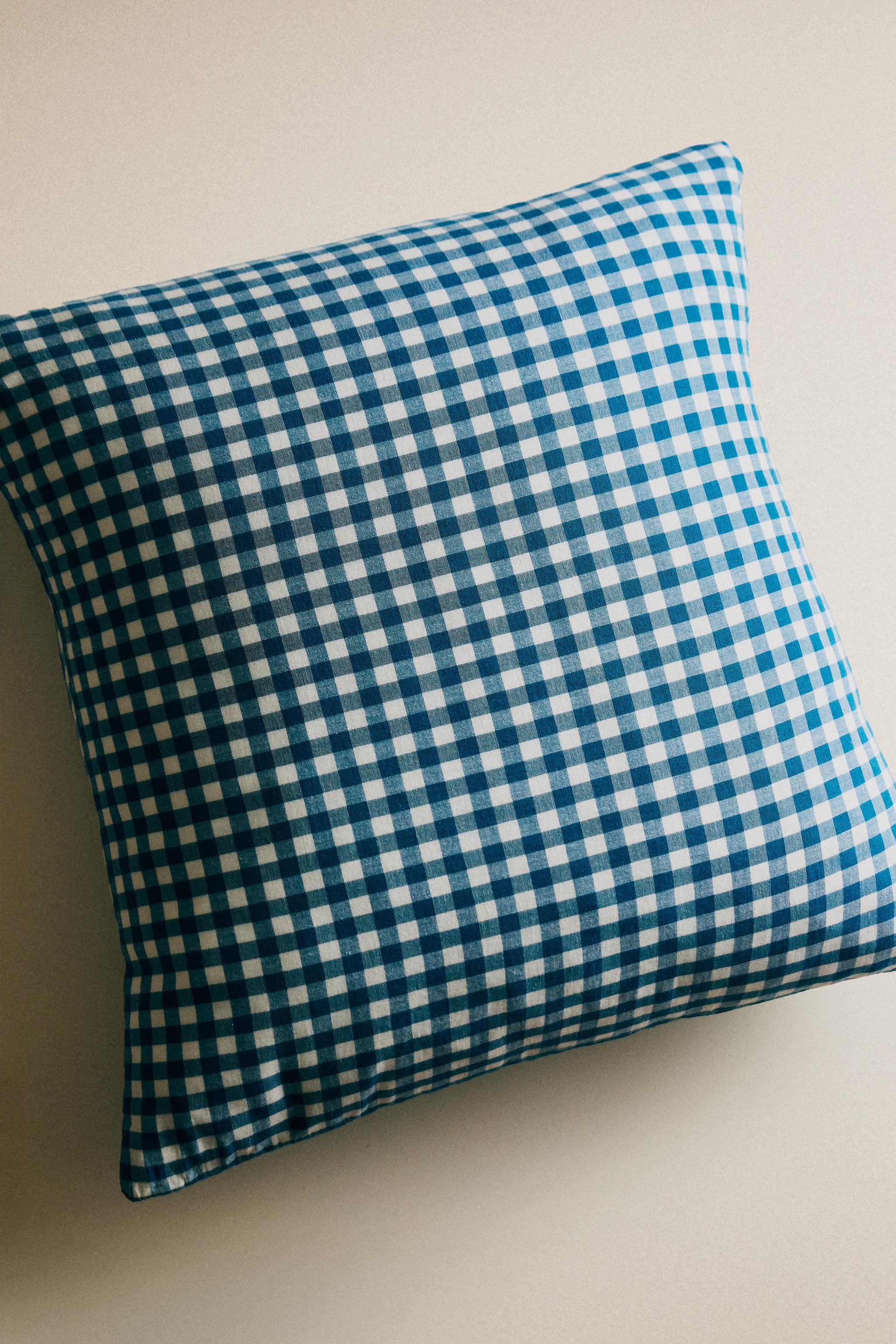 KIDS' CHECKERED CHIFFON PILLOWCASE — Bluish