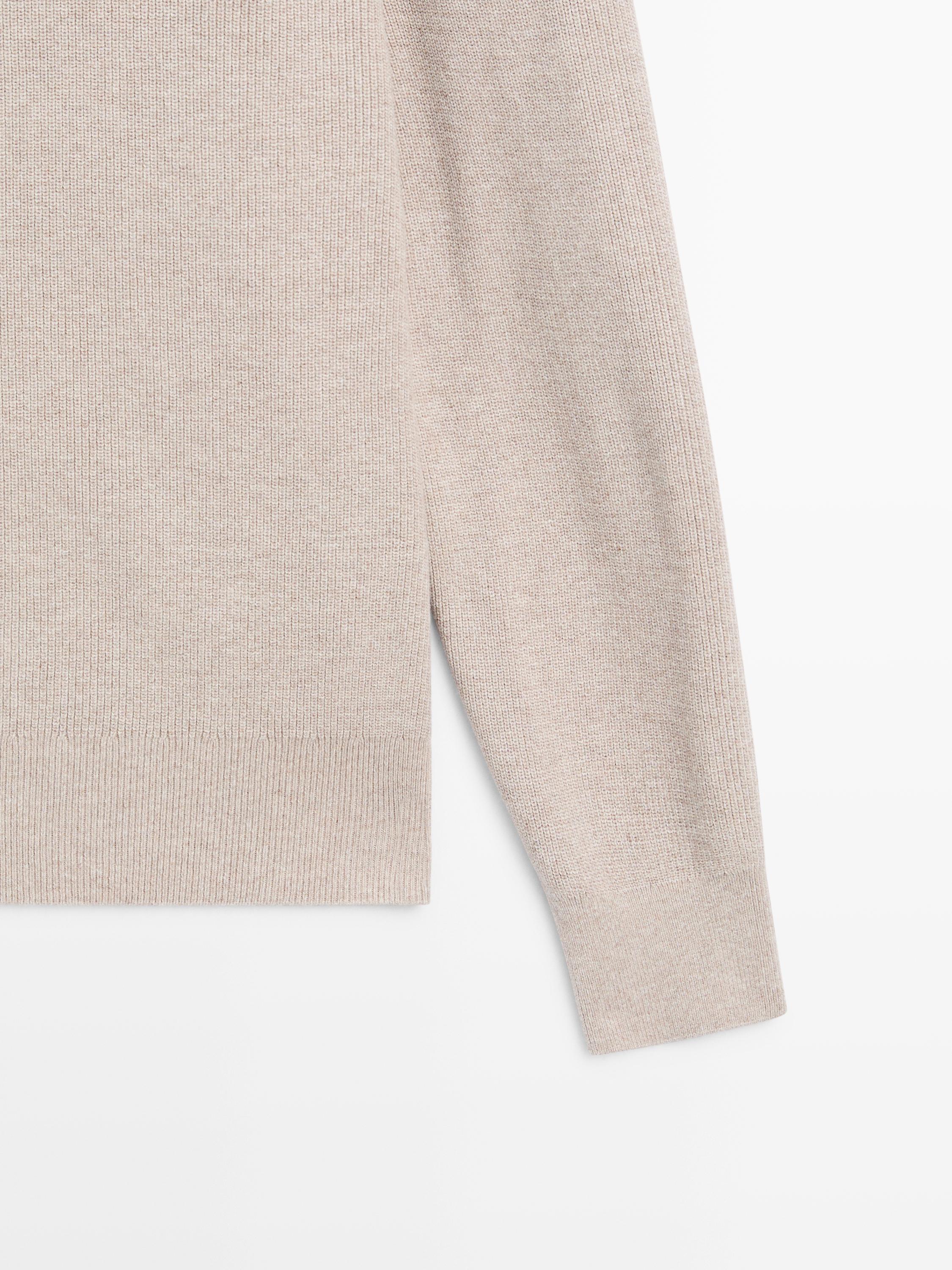 100% cotton mouliné knit sweater