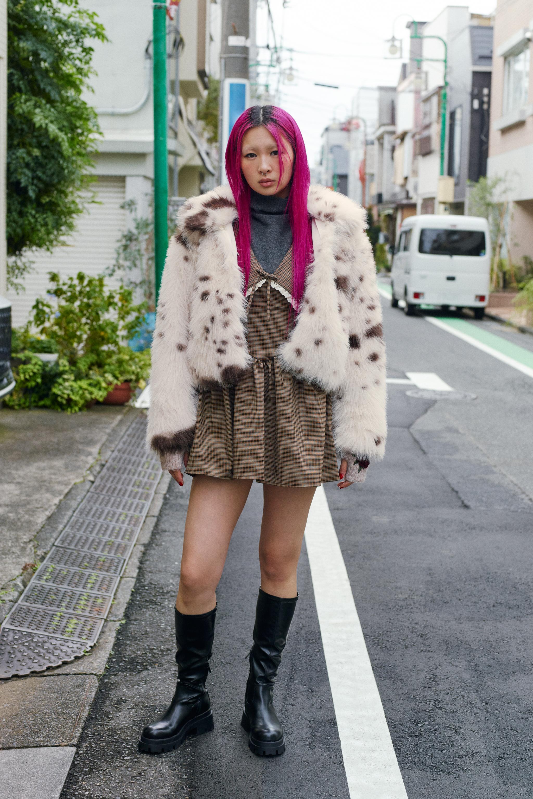 人気 ZARA 新品 フリル付きチェック柄ショートワンピース フリル付き