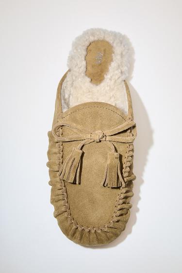 MOCASÍN DESTALONADO SERRAJE - Beige de Zara