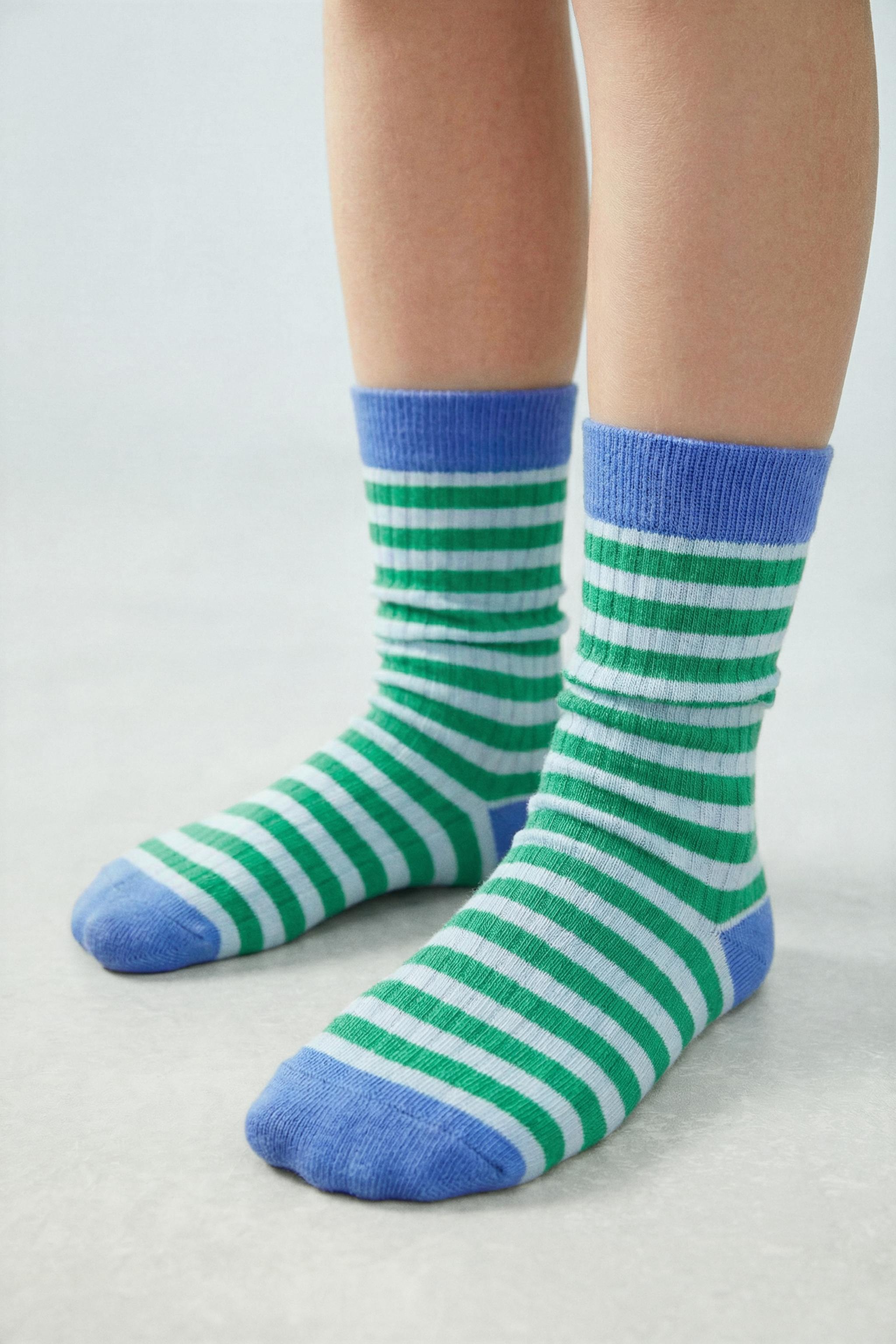 TWO-PACK OF STRIPED TALL SOCKS