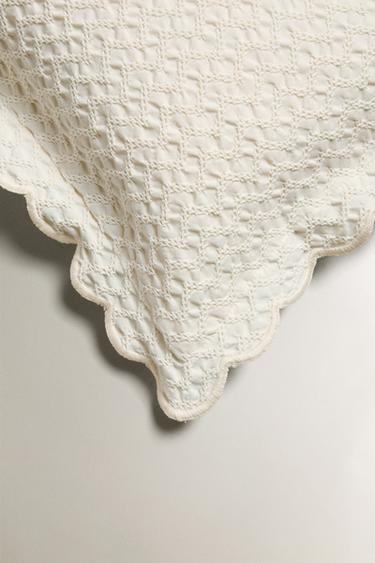 CHILDREN'S MINI WAFFLE TEXTURE CUSHION COVER - Ecru by Zara - Image 1