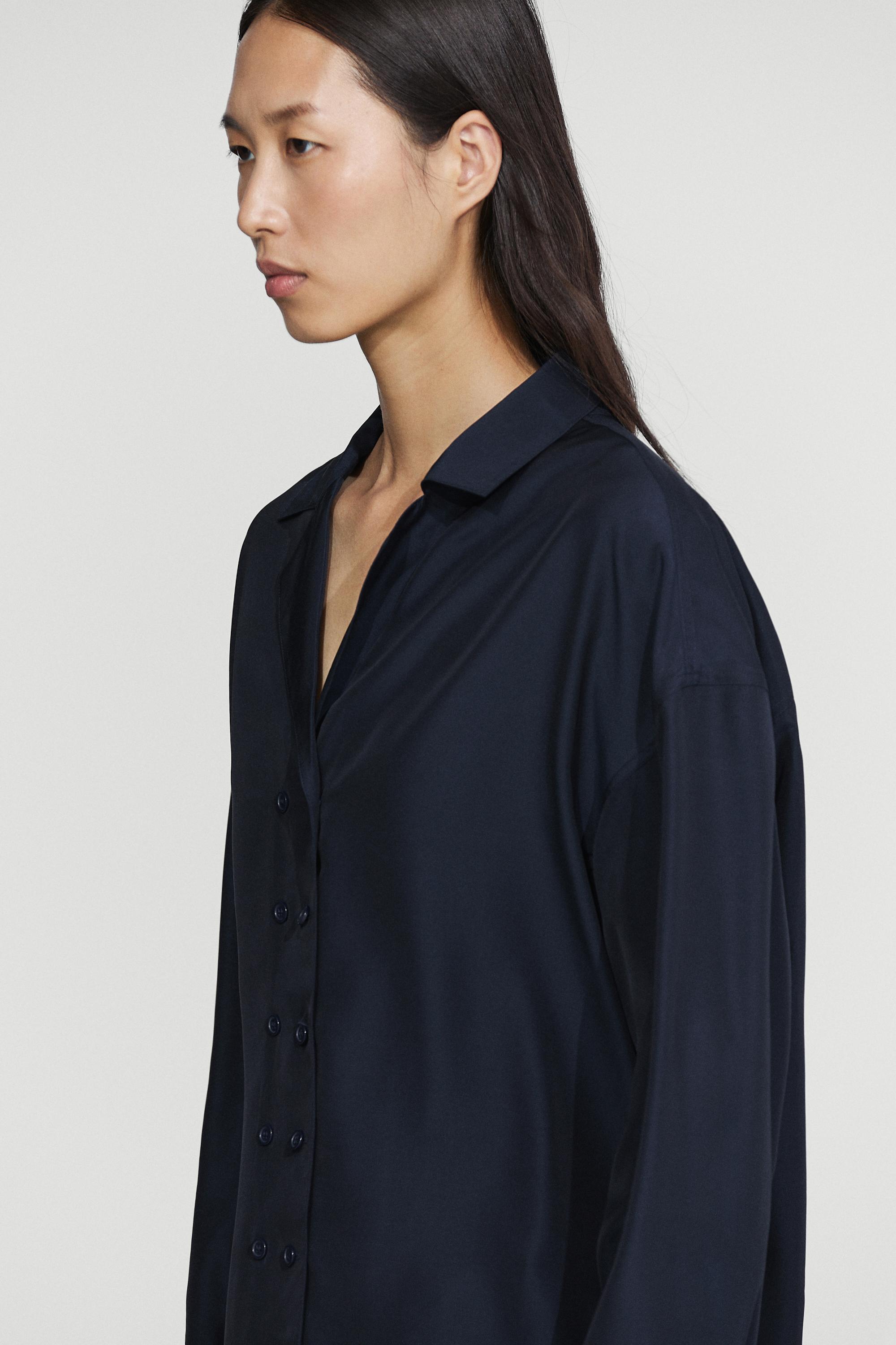 Flowing double-breasted shirt