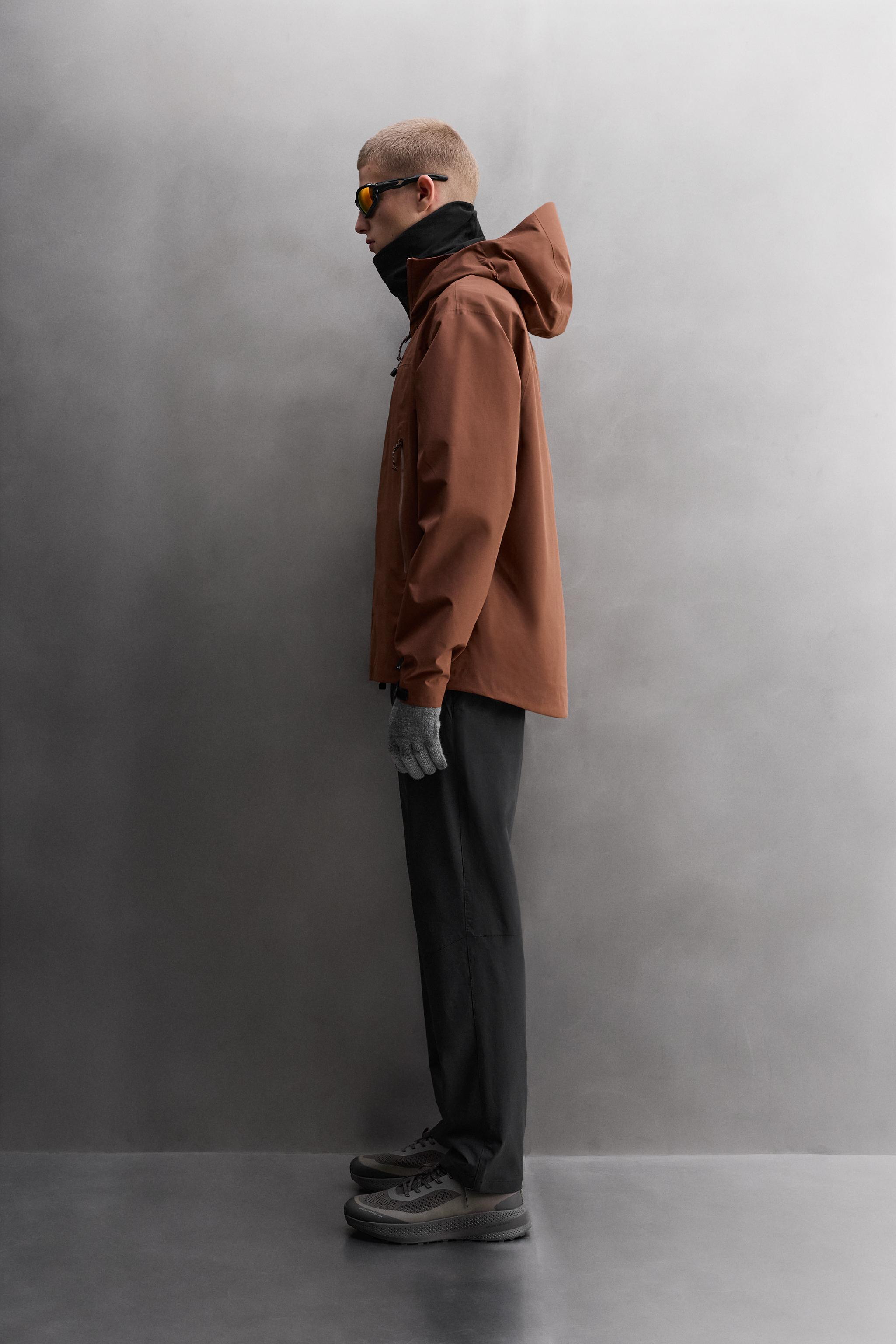 WATERPROOF SHELL TECHNICAL JACKET