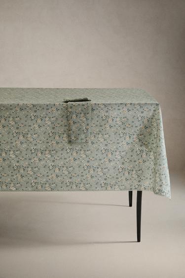 TAFELLAKEN MET VELDBLOEMEN EN KANT - Blauwachtig van Zara - Afbeelding 0