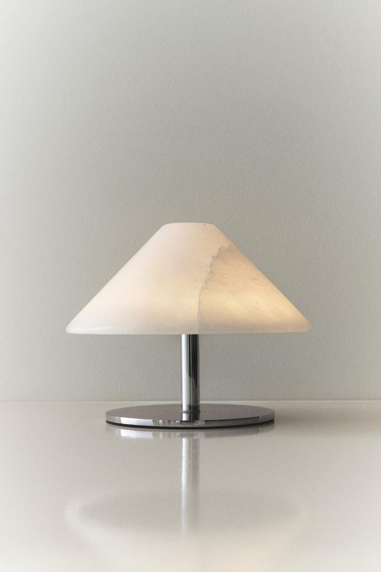 CORDLESS ALABASTER TABLE LAMP — Ecru