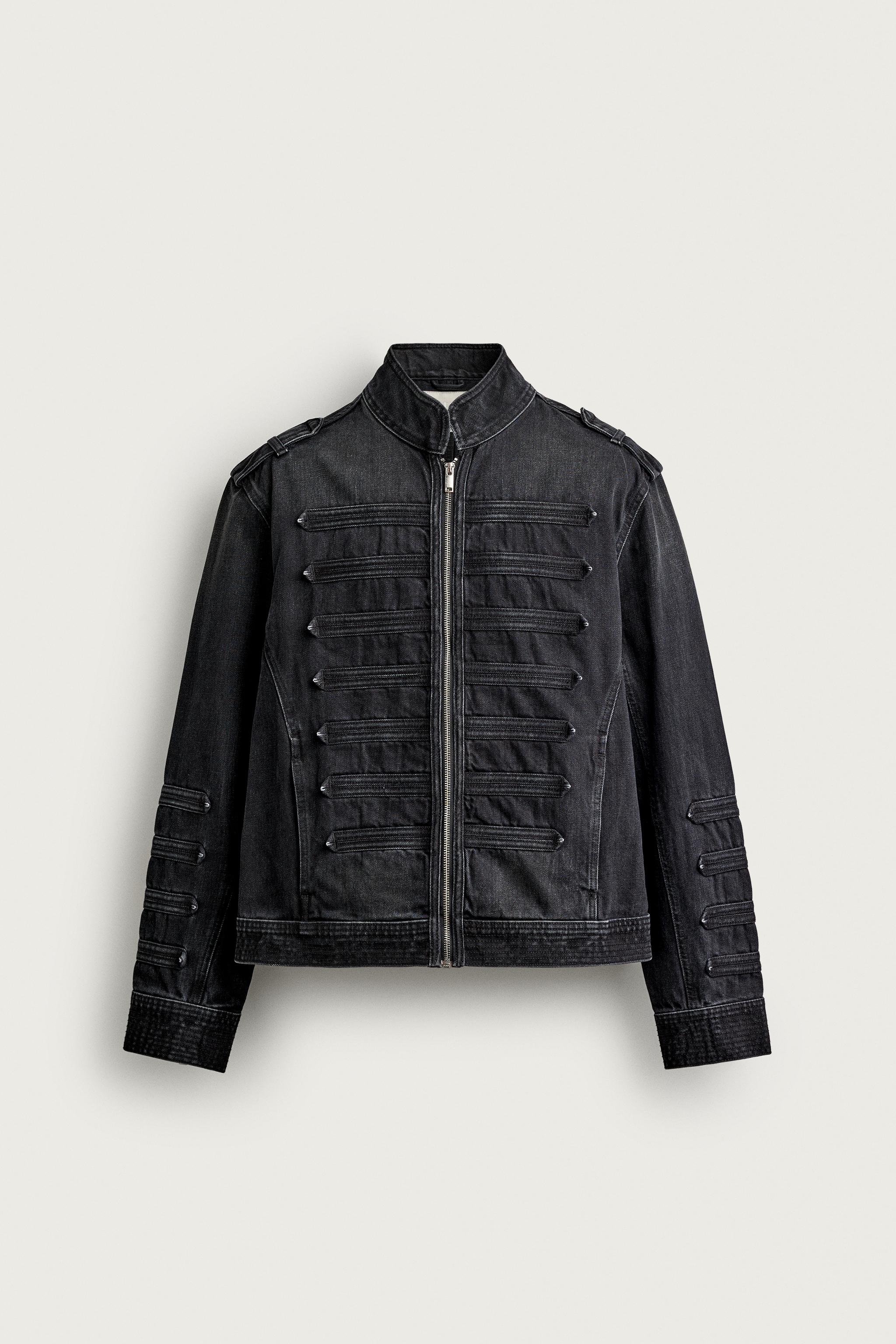 CROPPED FIT TAB DETAIL JACKET