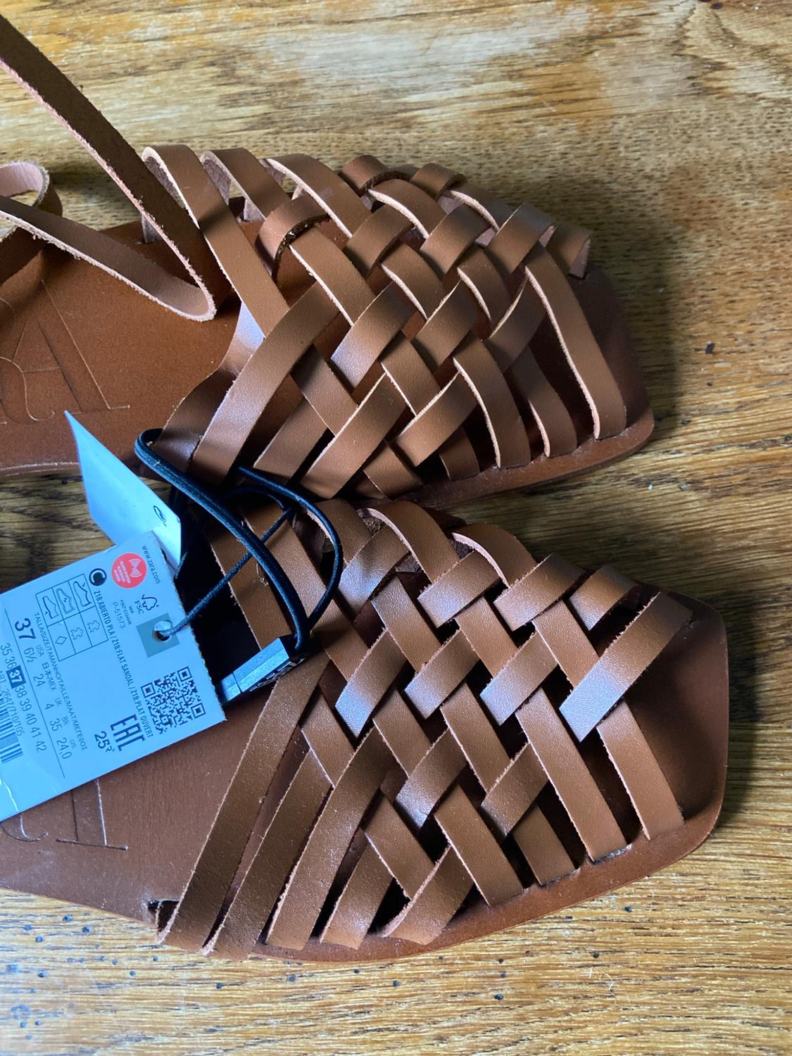 TIED LEATHER FLAT SANDALS - Image 5