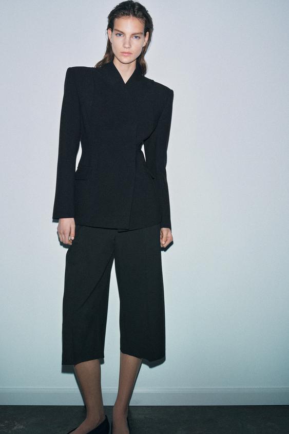 STRAIGHT SHORTS WITH FRONT SEAM ZW COLLECTION