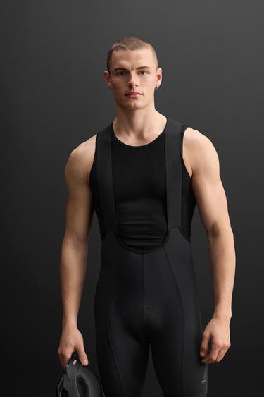 SEAMLESS TANK TOP X O GRAN CAMIÑO - Black by Zara