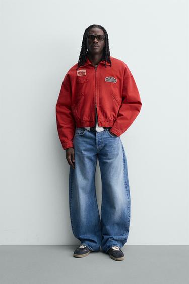 박시핏 패치 재킷 - Zara의 화이트 / 레드 - 이미지 0