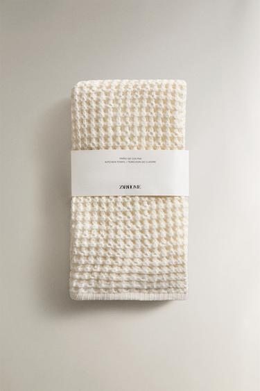 WAFFLE-KNIT TEA TOWEL - Oyster-white by Zara - Image 3