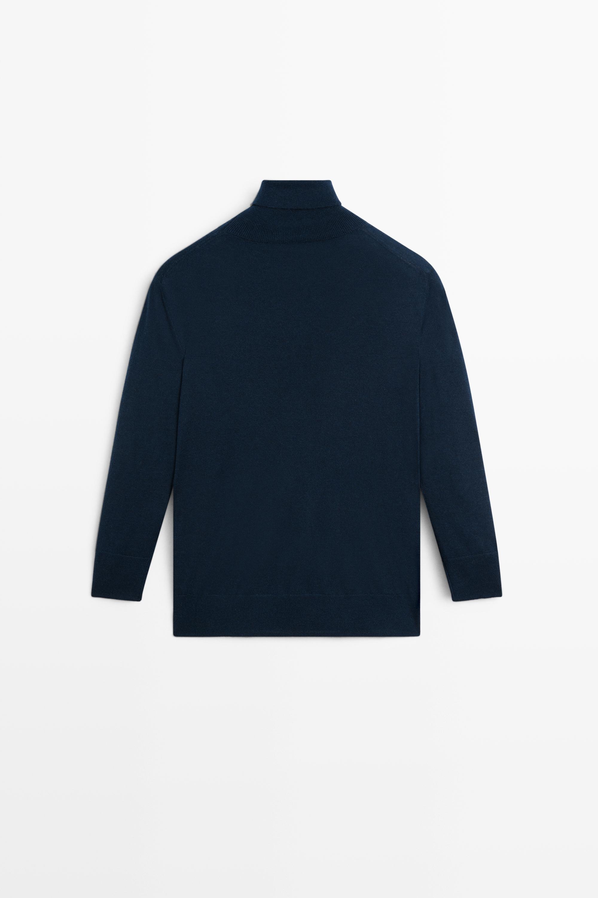 Pull en maille col roulé laine