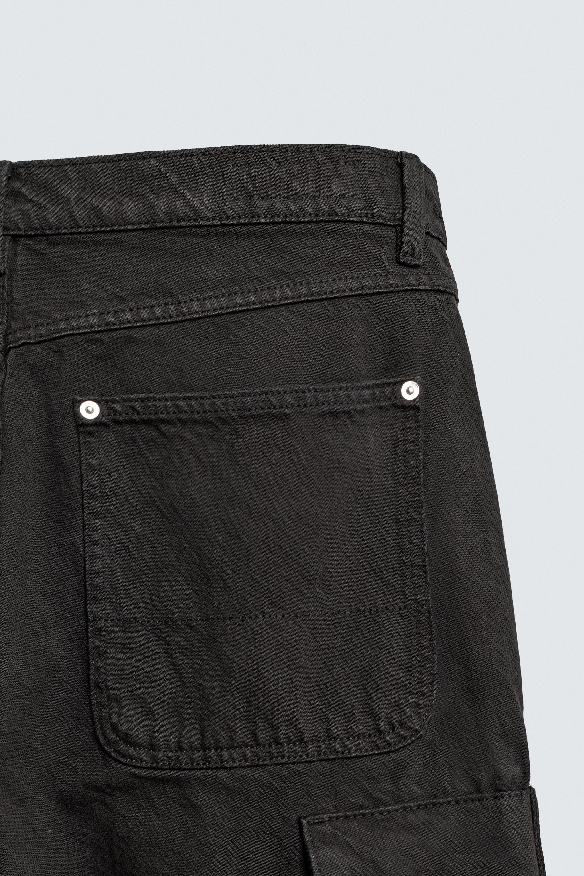 RELAXED FIT CARGO PANTS WITH STRAPS