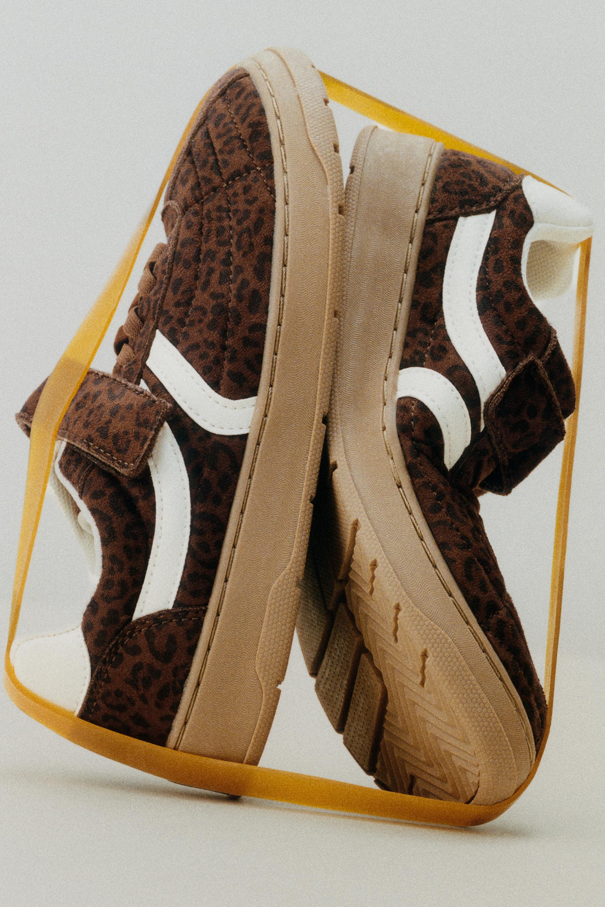 ANIMAL PRINT BAREFOOT SNEAKERS — Brown