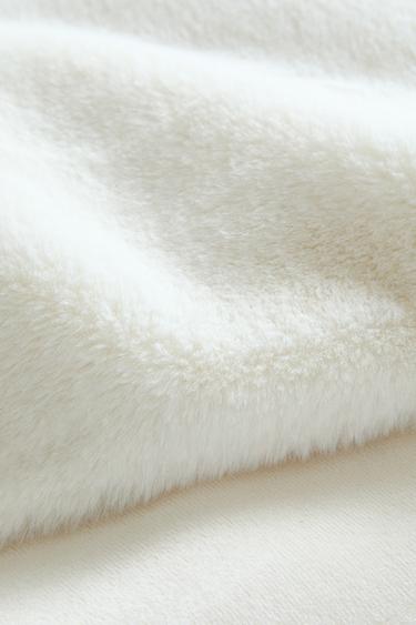 MANTA PELO LISA XL - Crudo de Zara