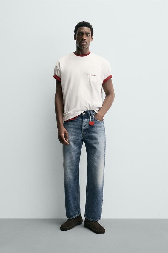 PRINTED TEXT POCKET T-SHIRT