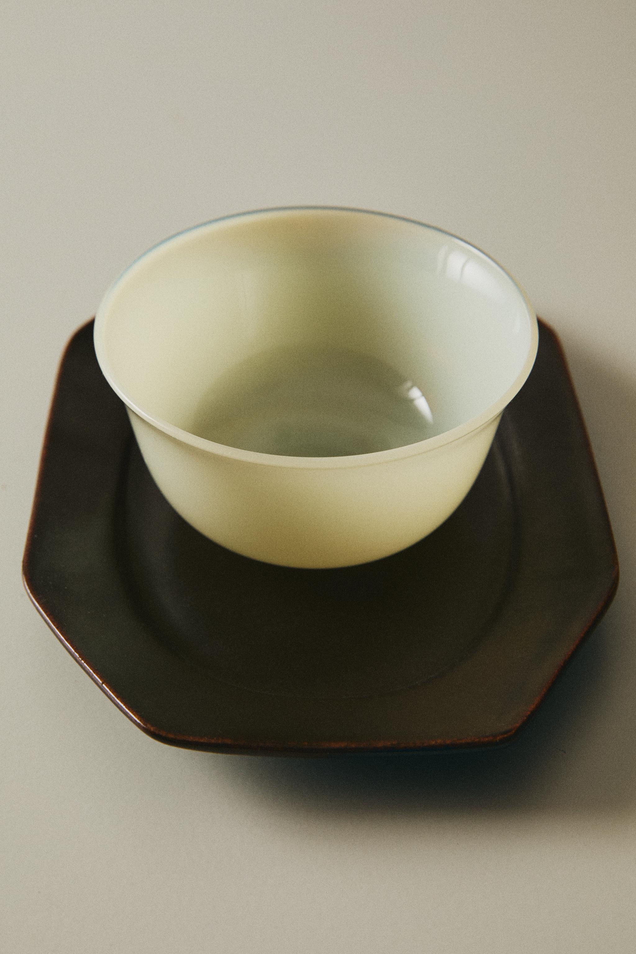 TRANSLUCENT BOROSILICATE GLASS BOWL