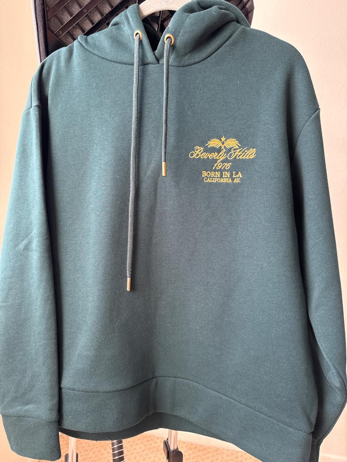 SUDADERA CAPUCHA BORDADO