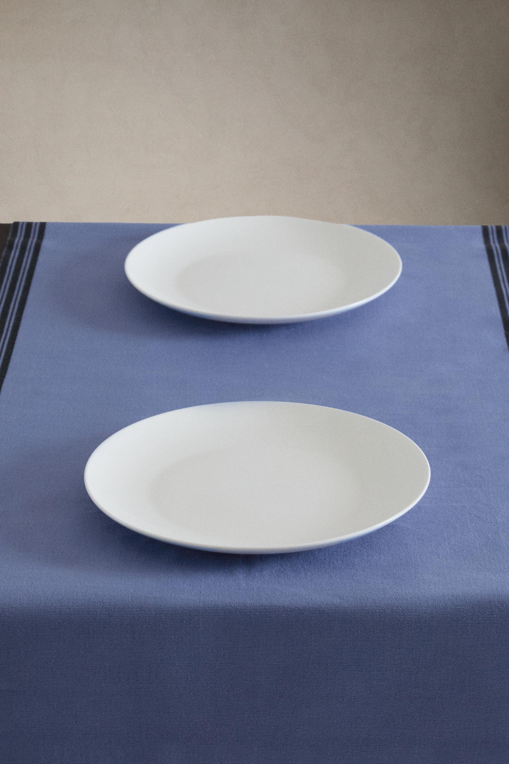 STRIPED TABLE RUNNER — Blue