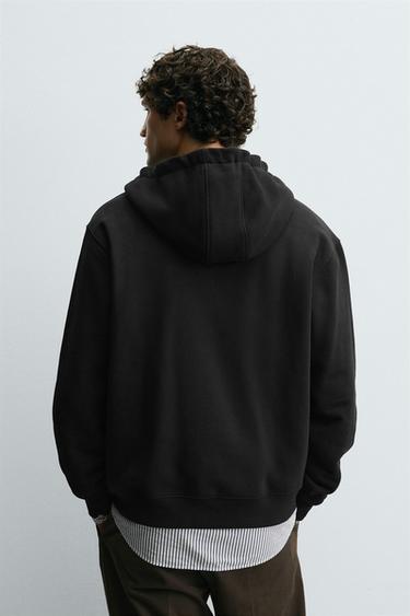 SWEAT ZIPPÉ À CAPUCHE - Noir de Zara - Image 2