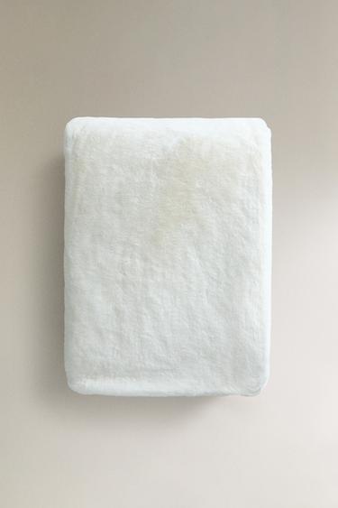 MANTA PELO LISA XL - Crudo de Zara