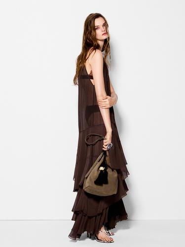 Bolso bucket piel serraje - Negro oro de Zara