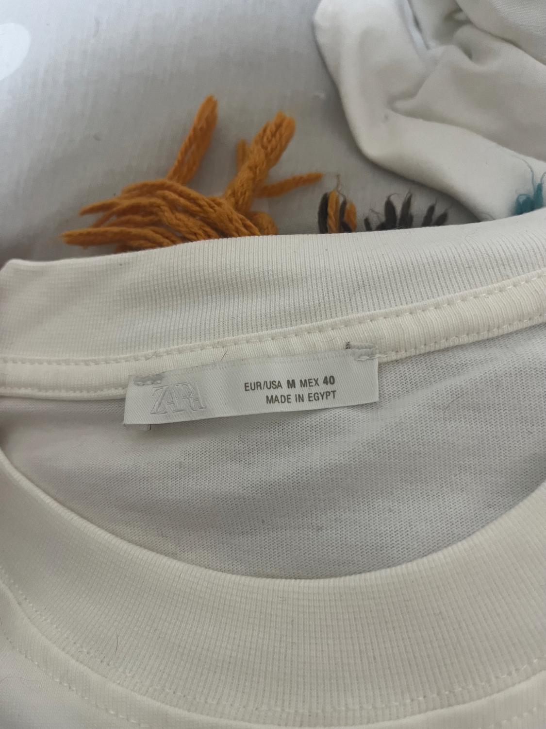 CAMISETA BLANCA ESTAMPADOS - Image 3