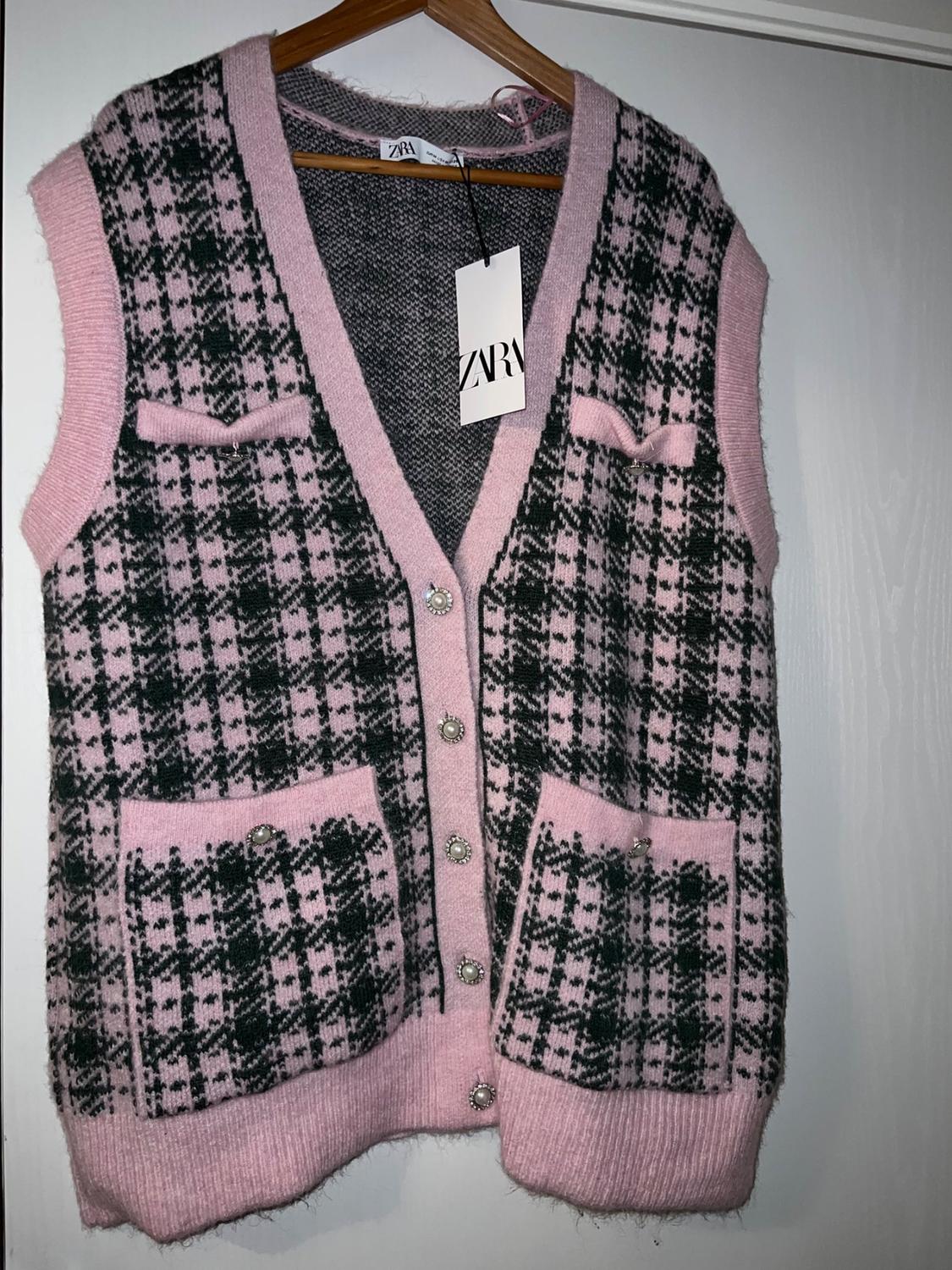 CHECK KNIT VEST - Image 2