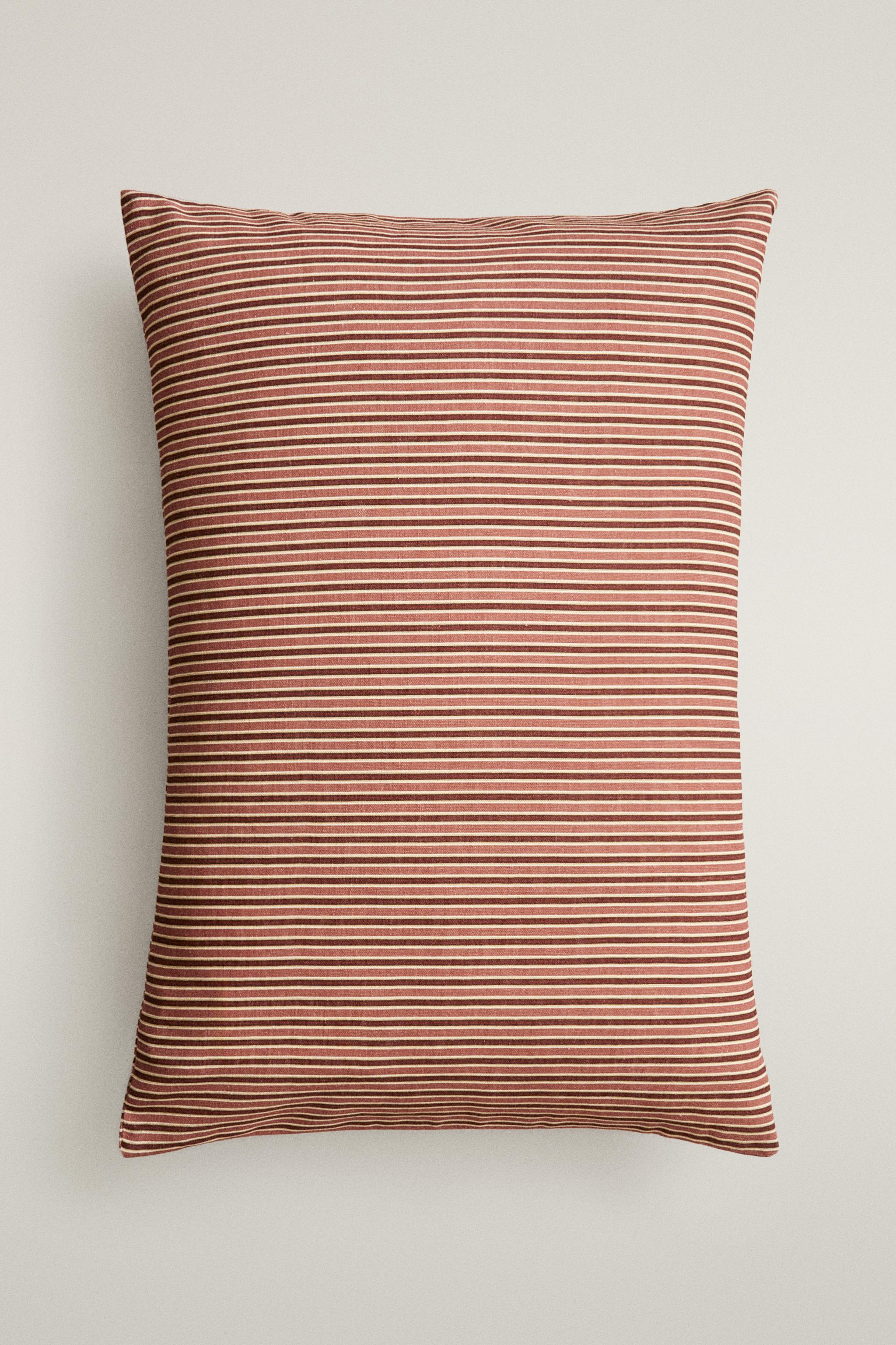 STRIPED CUSHION COVER — Pink