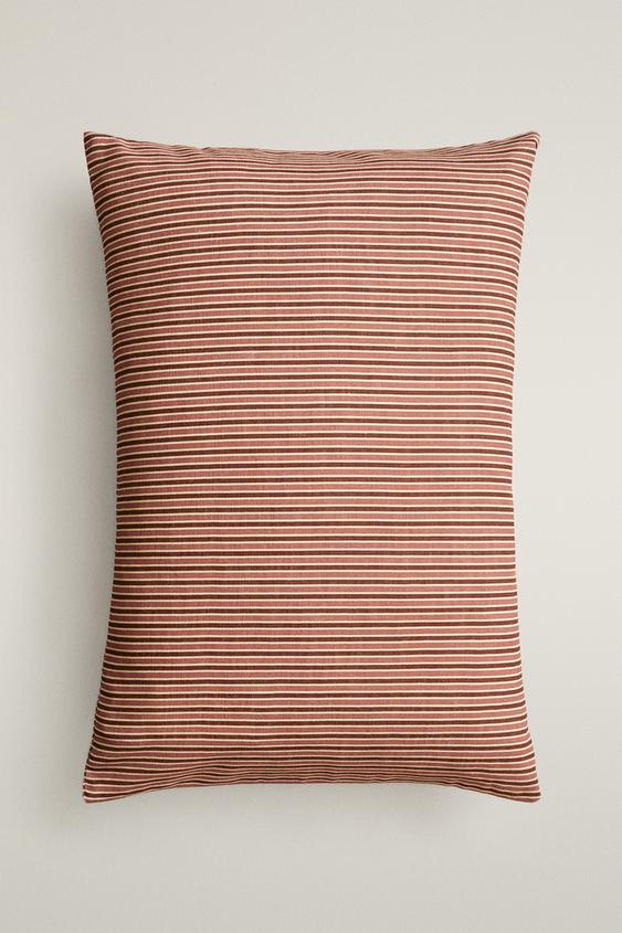 HOUSSE DE COUSSIN RAYURES - Rose de Zara - Image 0