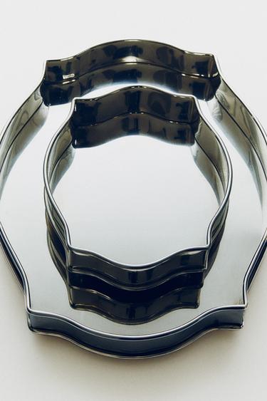 SILVER STEEL TRAY - Silver by Zara
