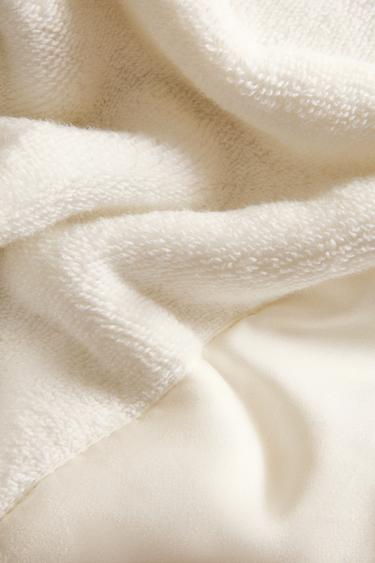 BATH TOWEL WITH FABRIC STRIPE - Oyster-white by Zara - Image 3