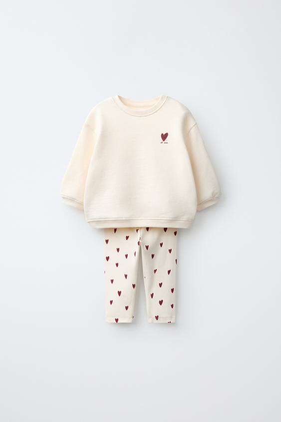 CONJUNTO SUDADERA Y LEGGING CORAZONES - Beige claro de Zara - Imagen 0